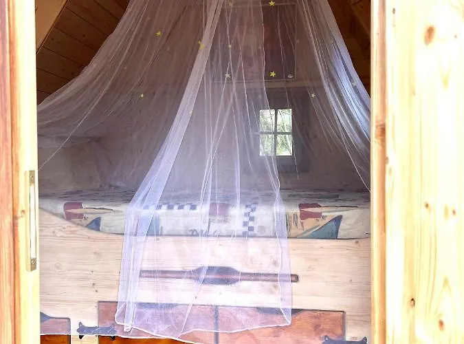 Märchenhütte- Campen am Wald und See
